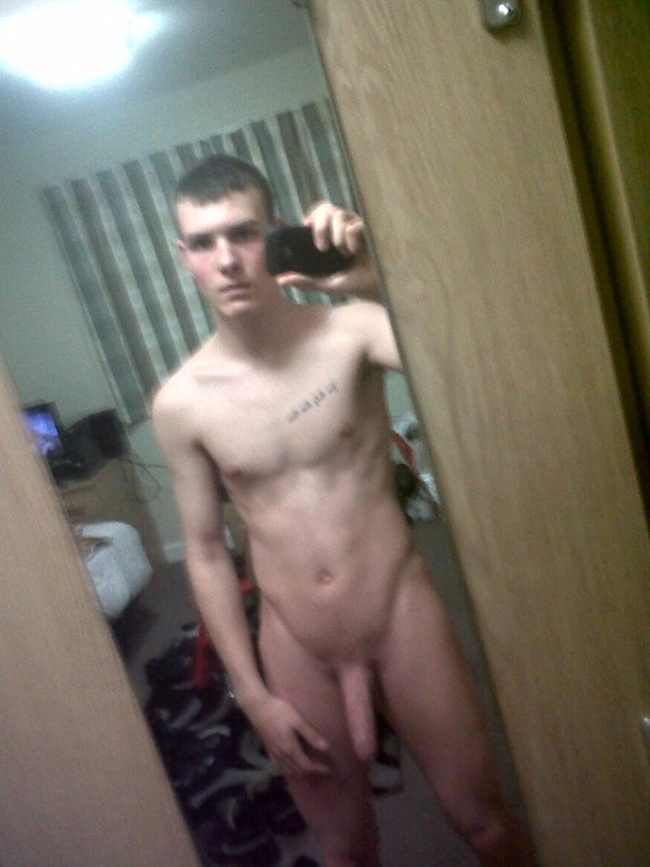 Young Guys Nudes